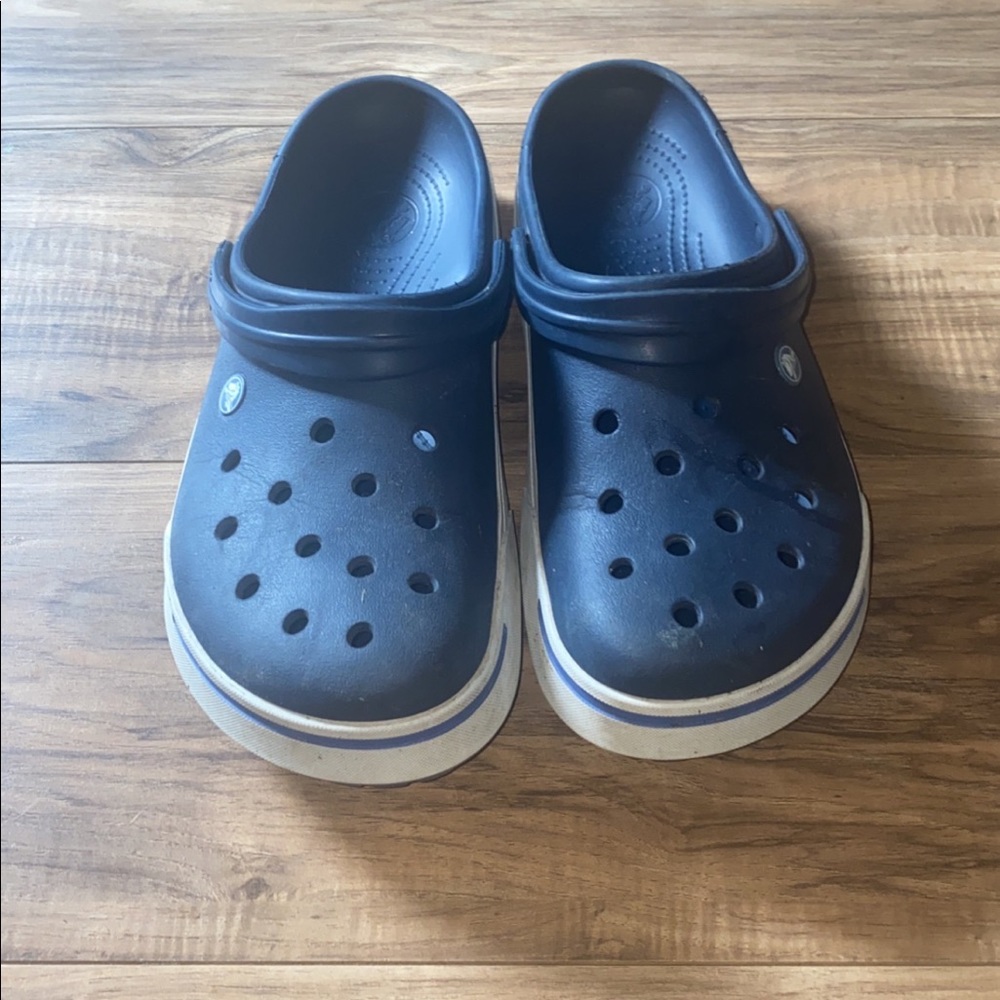 MENS SIZE 13 crocs